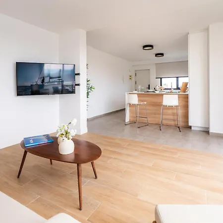 C. Mar 15a Apto Moderno Con Jacuzzi Y Vista Mar Cotillo