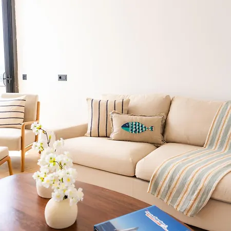 C. Mar 15a Apto Moderno Con Jacuzzi Y Vista Mar Apartamento